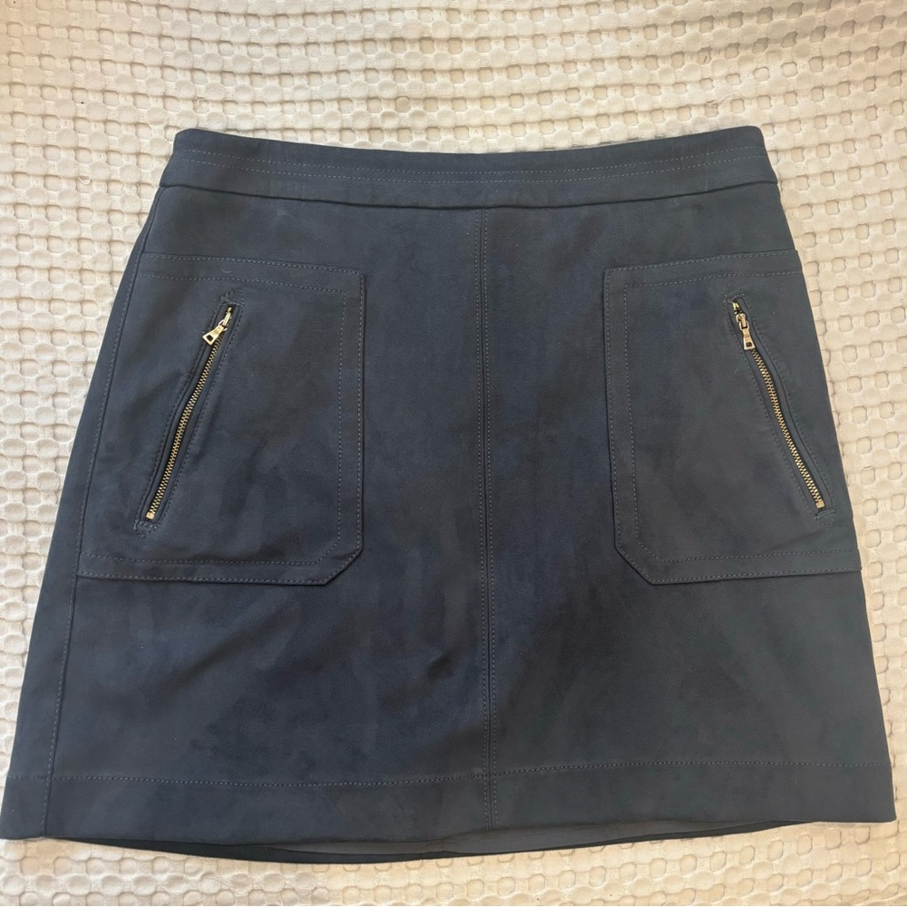 LOFT Classic Gray Suede A-Line Skirt with Zip Pockets